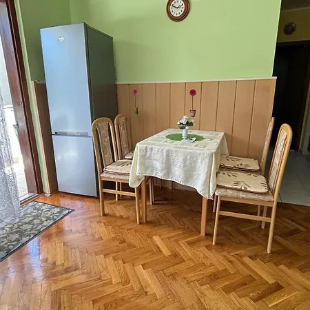 Apartment Marina *