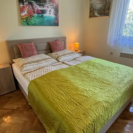 Apartament Marina *